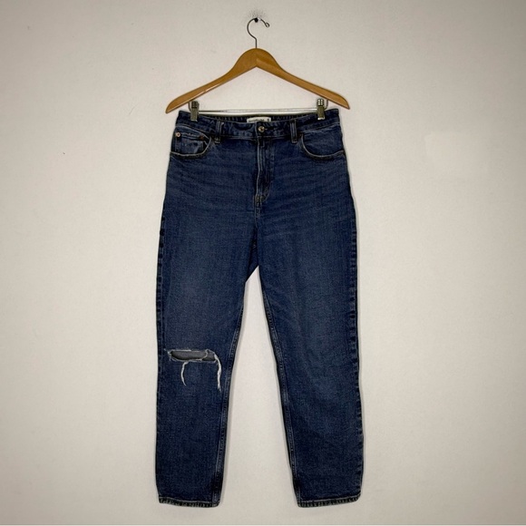 Abercrombie & Fitch Curve Love The Mom Jeans High Rise Distressed Size 29/8 - Picture 4 of 7